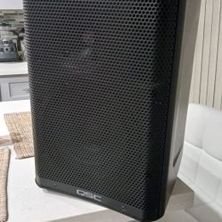 Qsc Powered Speaker