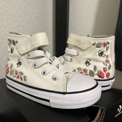 Strawberries & Bees Embroidered Custom Converse Toddler Size 6 NEW IN BOX 