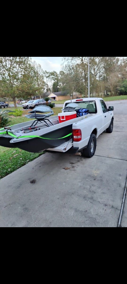 2 Man Fishing Boat Pond Prowler 