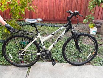 K2 adult El Dorado mountain bike with rear rack