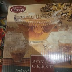 Gibson Royal Crest Punch Bowl