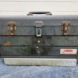 Vintage Dayton Electric Metal Toolbox