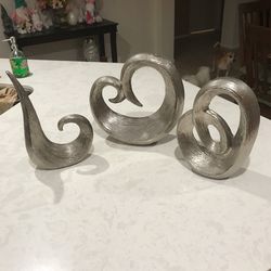 Silver Pieces For Decorations