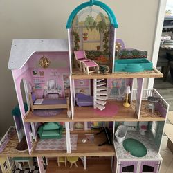 Barbie Height Doll House (USED?