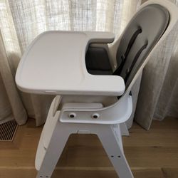 OXO Tot Sprout Wooden High Chair Booster Seat - Removable Tray, Easy To Wash