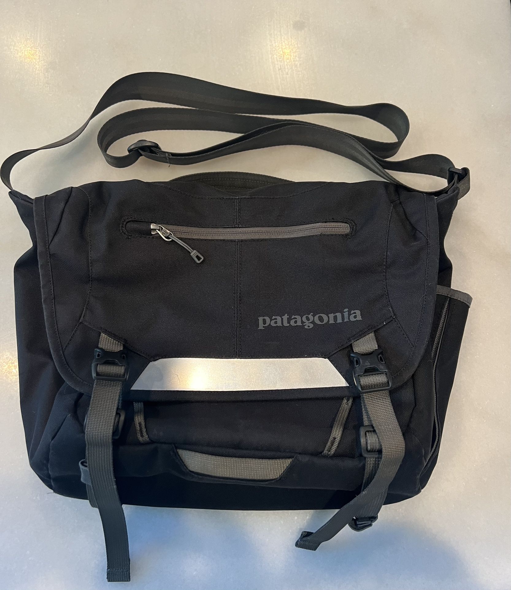 Patagonia messenger Bag Black