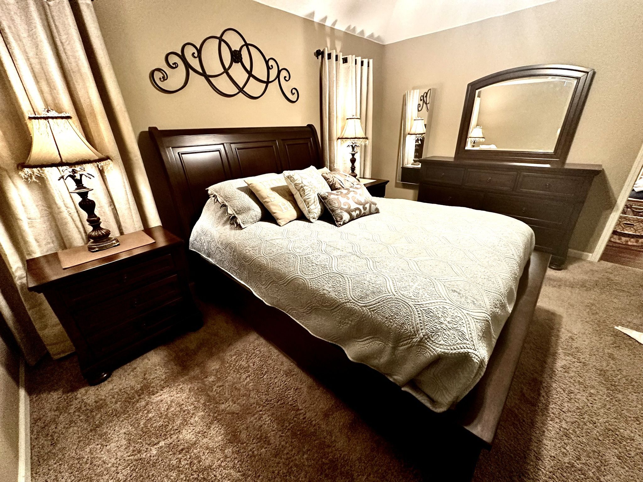 Sofia Cherry Bedroom Suite (8 Piece)
