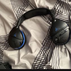 Good Condition Wireless Turtle Beach Stealth 600 Headset Read Desc