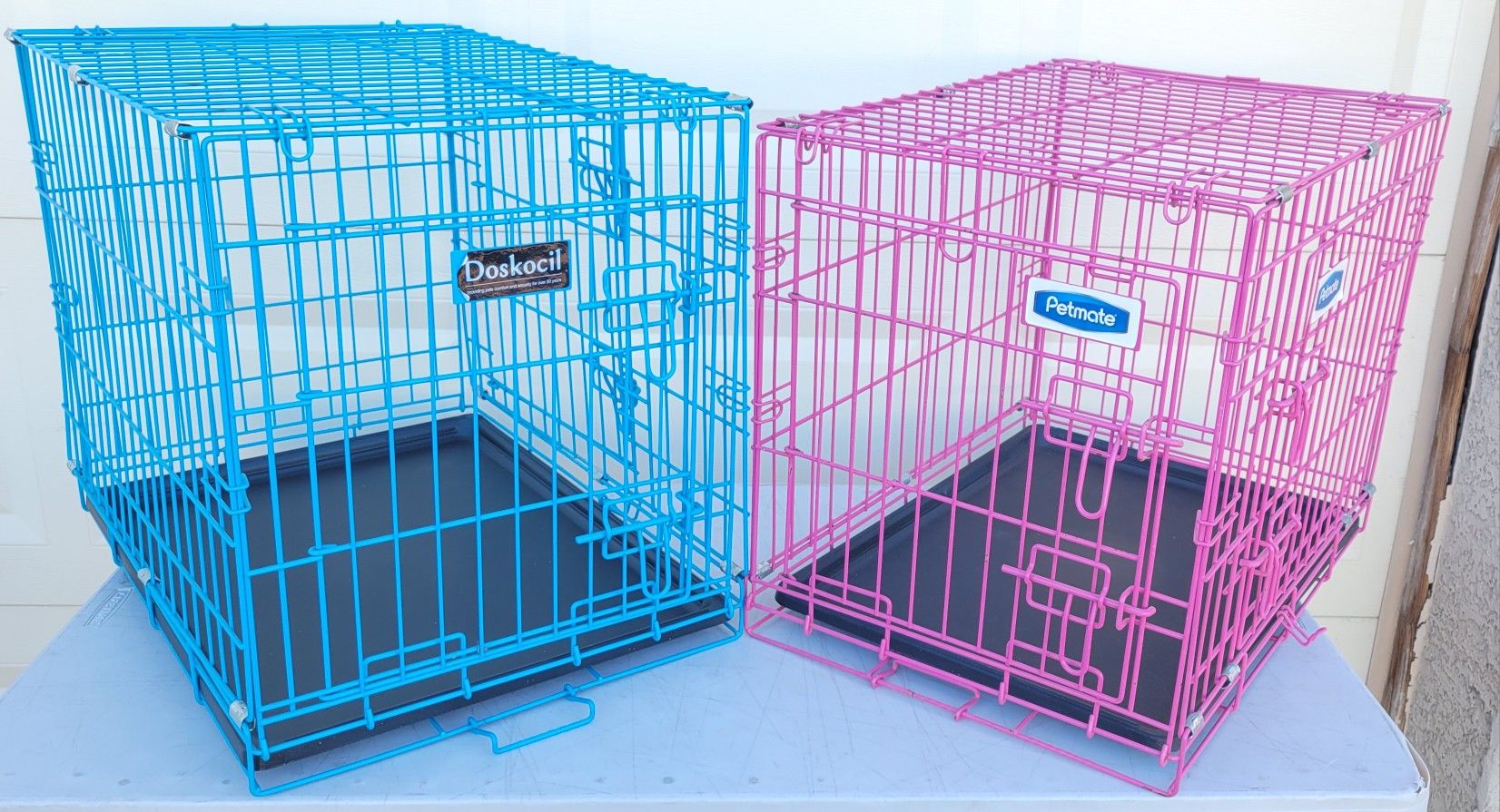 Two Door 24" Inch Long Dog Crate Carrier One Blue & One Pink Comes With Crate Bed