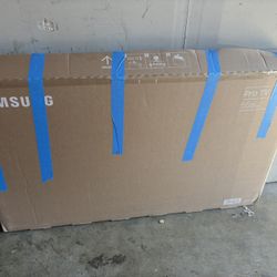 Samsung 55’ Flat Screen