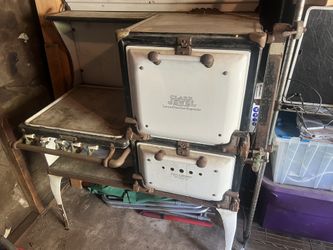 Old Fashion Gas Stove