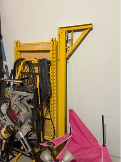 Scaffold and 8ft ladder