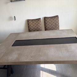 Dining Table Fits 6 Chairs. 