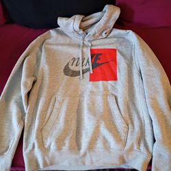 Nike Hoodie Size Medium 