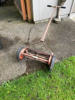 Hand push lawnmower