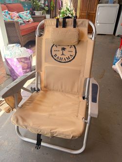 Tommy Bahama Deluxe Backpack Beach Chair