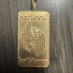 Vintage 14K Gold Portland Trail Blazers Pendant Necklace (1987)