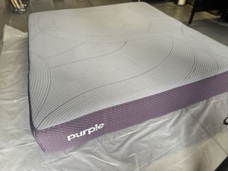 Purple Restore Plus Soft, King Mattress, Like New, Perfect Condition 