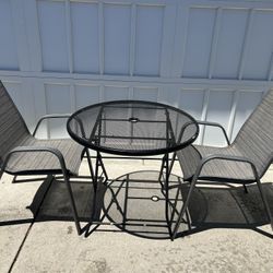Outdoor Patio Table & Chairs Set
