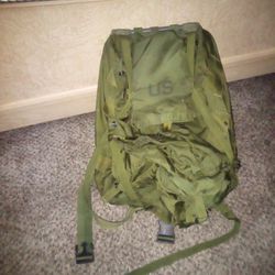 ARMY ISSUED BACKPACK