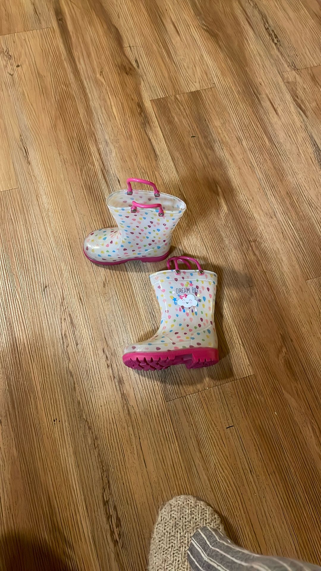 Kids Rain Boots Size 7