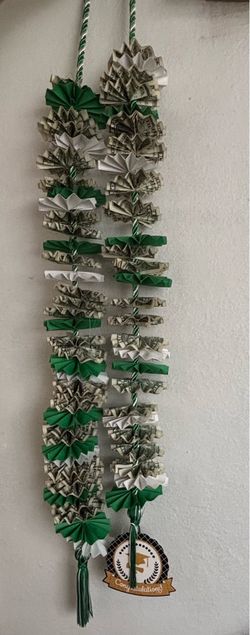 Graduation leis