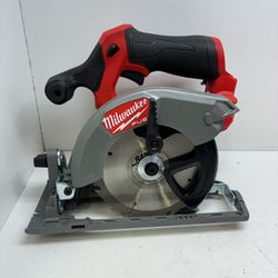 Milwaukee M12 Fuel Brushless Circular Saw 21973339