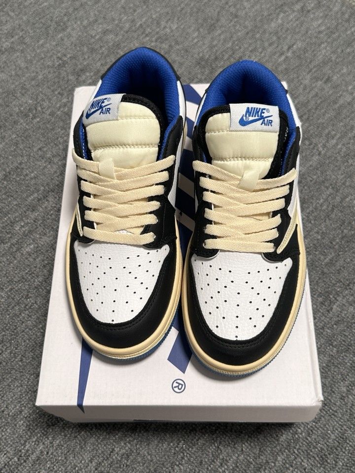 Air Jordan 1