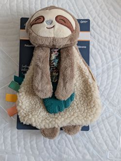 New Itzy Ritzy Itzy Lovey Peyton the Sloth Plush Security Blanket Teether