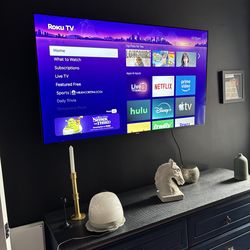 55” Select Series 4K HDR Smart TV.