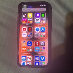 iPhone 13 Pro Max With TikTok And CapCut 