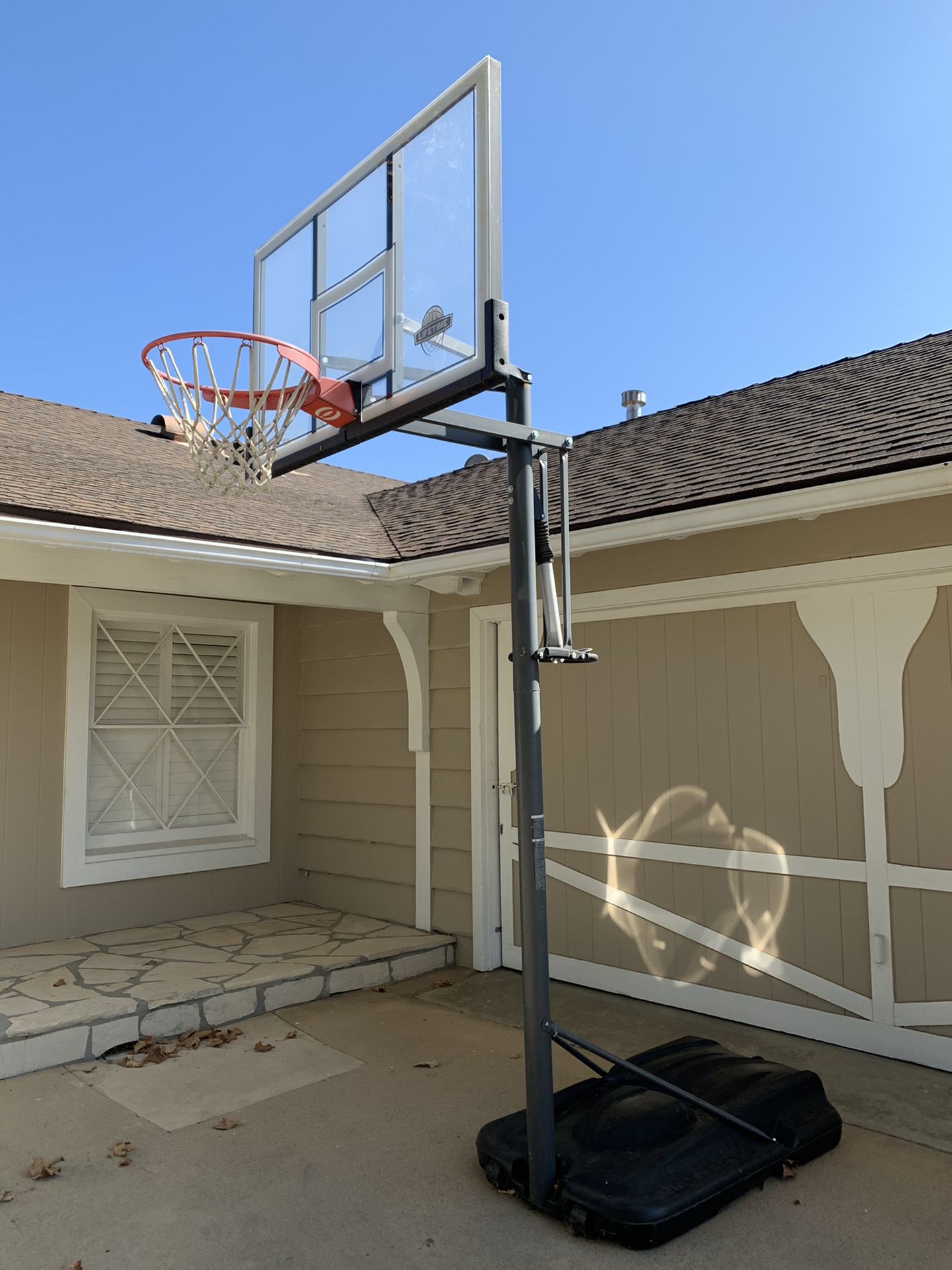 Lifetime Portable Basketball Hoop