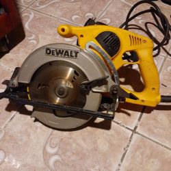 Heavy duty  Dewalt Framing saw