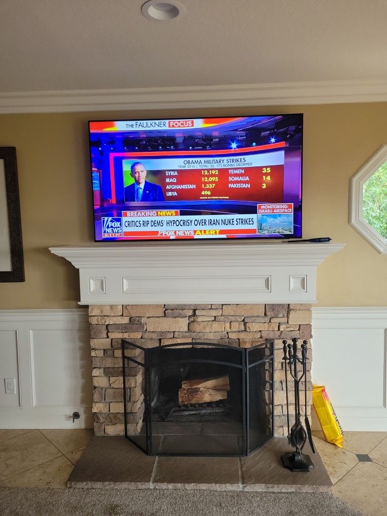SAMSUNG 65" BIG SCREEN