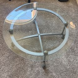 Round Coffee Table 