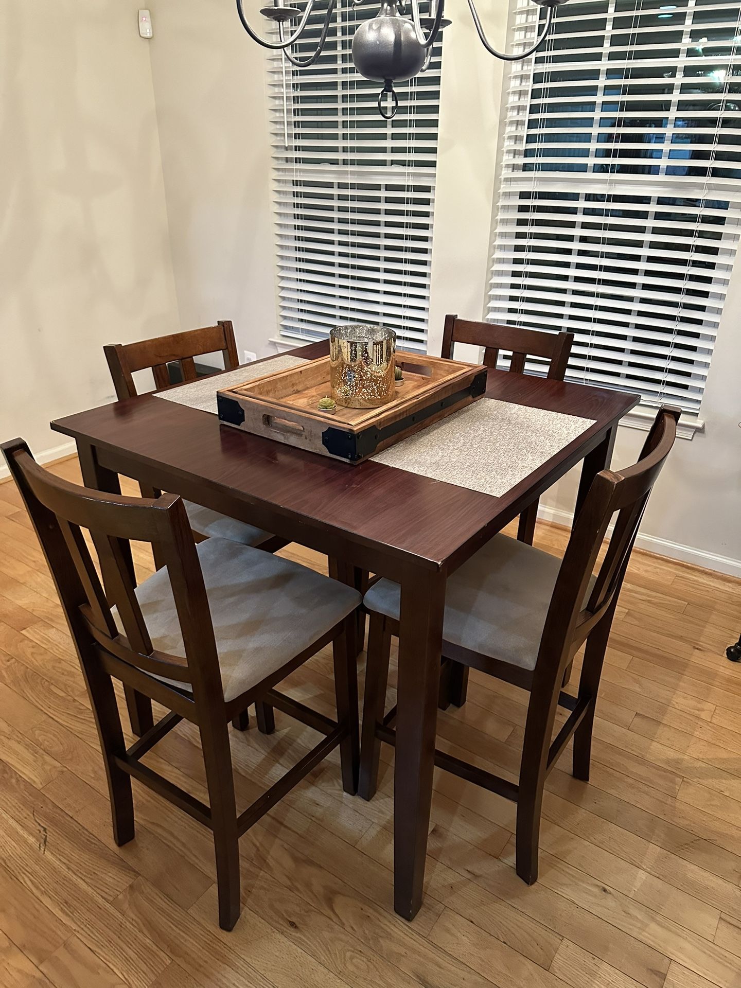 High top Wooden Kitchen Table And Chairs 