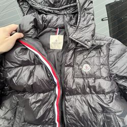 Moncler Montbeliard Down Jacket Size 3
