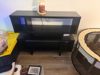 Lining room storage shelf