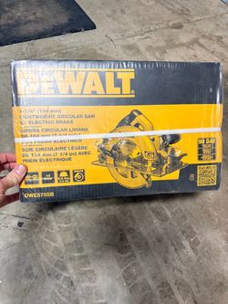DEWALT DWE575SB 7-1/4" Circular Saw