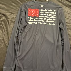 Columbia T-shirt