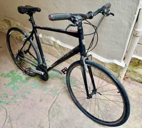 Trek 7.2 FX Hybrid Bike - Matte Black - Great Condition