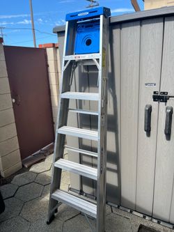 Werner ladder 6’ ft Like New !!