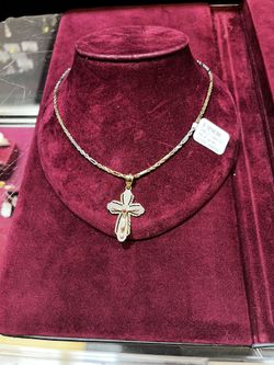 14k Gold Necklace With Pendant 