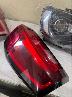 2019-2025 gmc sierra tail lights