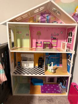 Large doll house