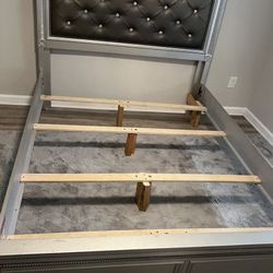 Queen Bed With Mattress Clean And Santized 