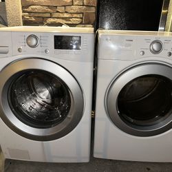 Front Load Washer & Gas Dryer Set 