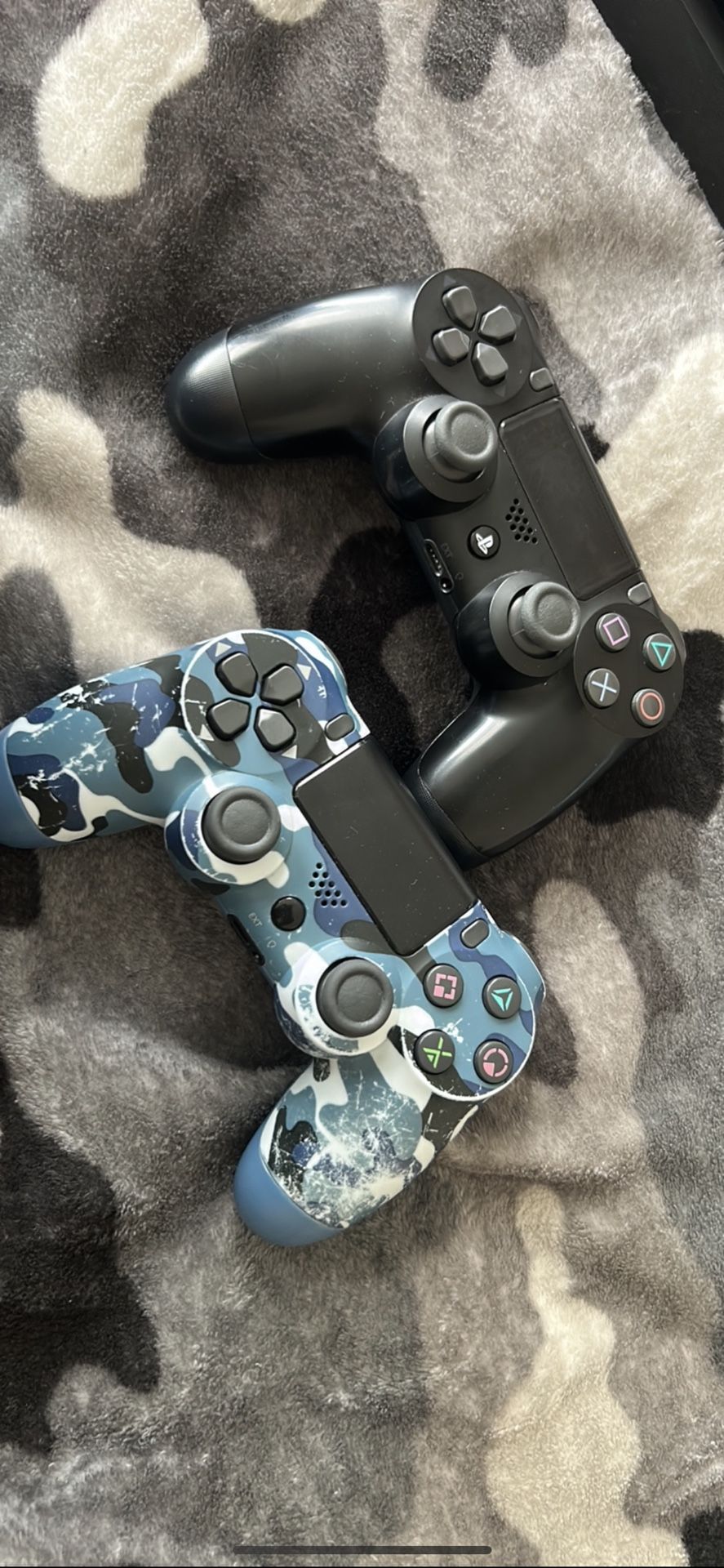 PS4 Controller