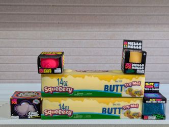 NeeDoh Cloud Pleaser, Nice Cube, Mello Mallo, Cool Cats and Squeezy Butter Fidget Toy Bundle