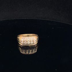 10k Gold With 2CT Diamond Ring 